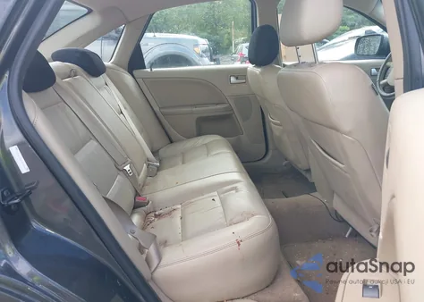 2007 Ford Five Hundred Limited из США, поврежденный, VIN 1FAHP25117G140769